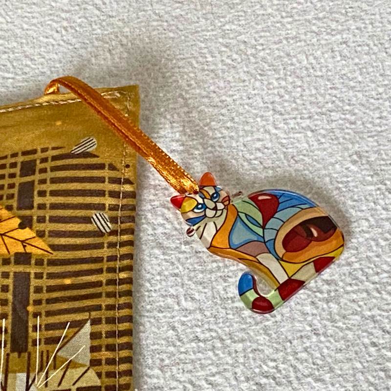 détail marque-page bijou chat