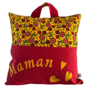 coussin de lecture avec poche integree et poignee de transport